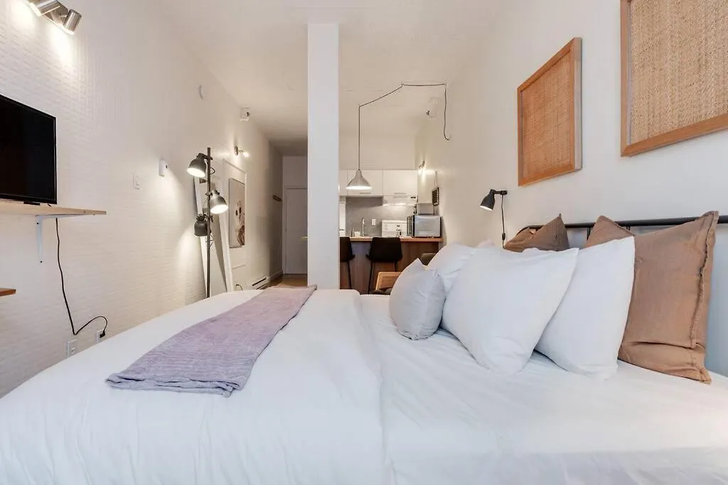 Appartement Initial / Chouette / Quebec Canada