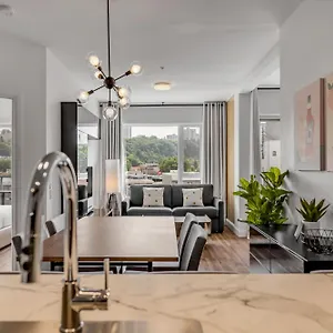  Appartement Initial / Spritz / Downtown Qc +stat