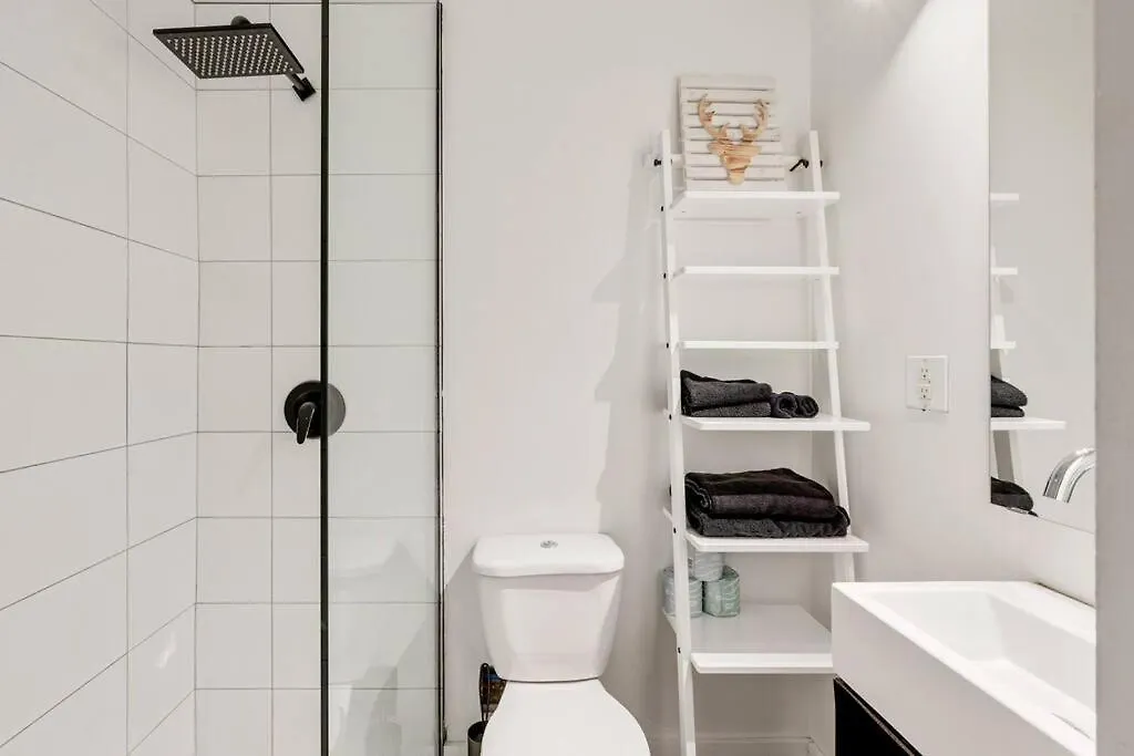 Initial / Chouette / Quebec Apartment